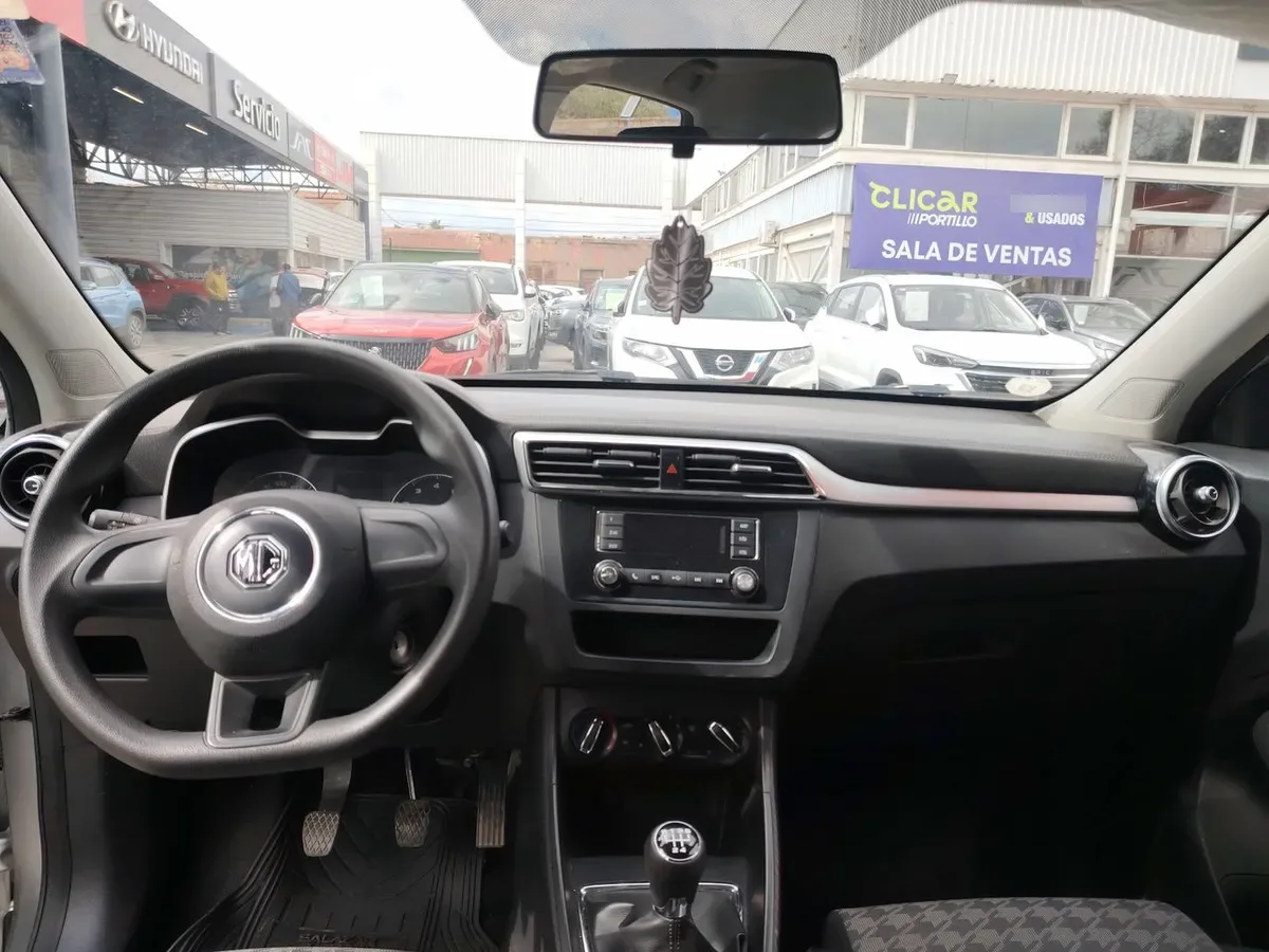 MG Mg Zs 1.5 Std 4x2 Mt 5p año 2023