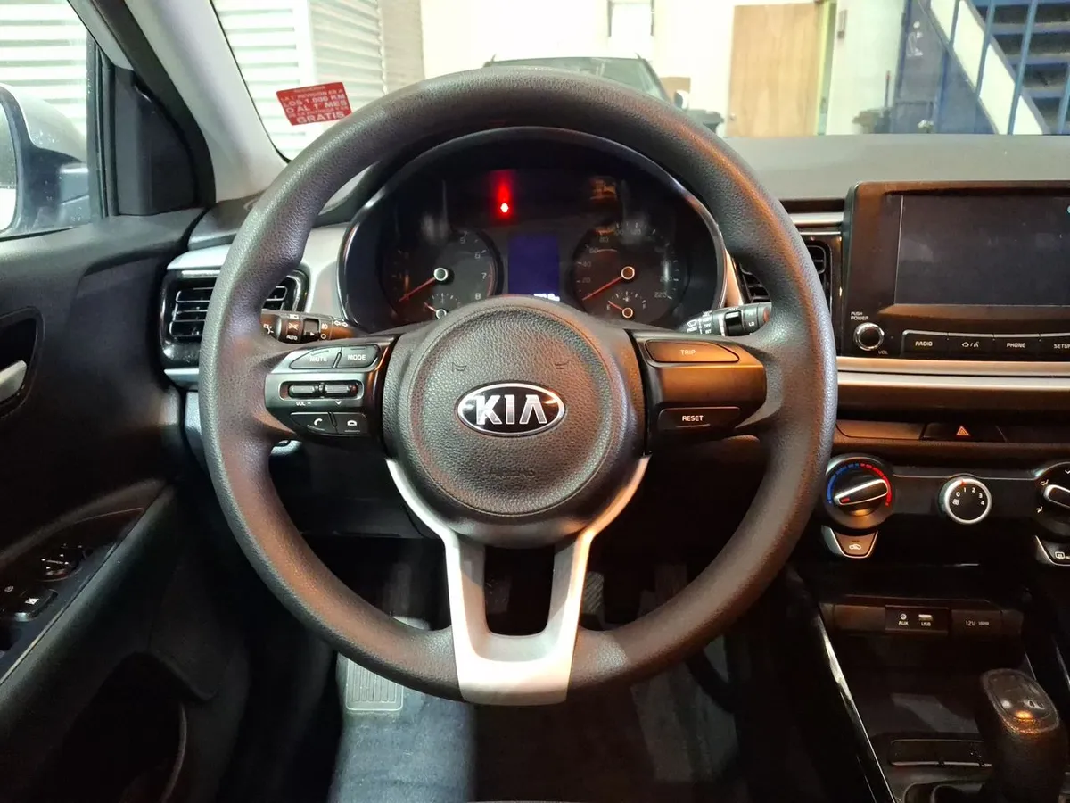 Kia Rio 5 1.4 Ex 4x2 6mt 5p año 2020