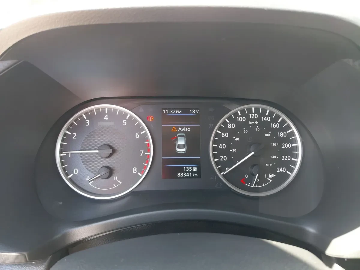 Nissan Sentra 2.0 Sense 4x2 Mt 4p año 2022