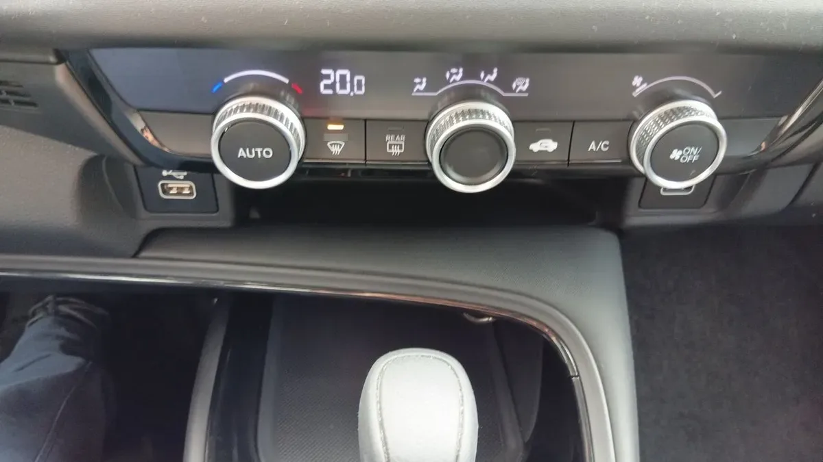 Honda Hr-V 1.5 Lx 4x2 Cvt At 5p año 2024
