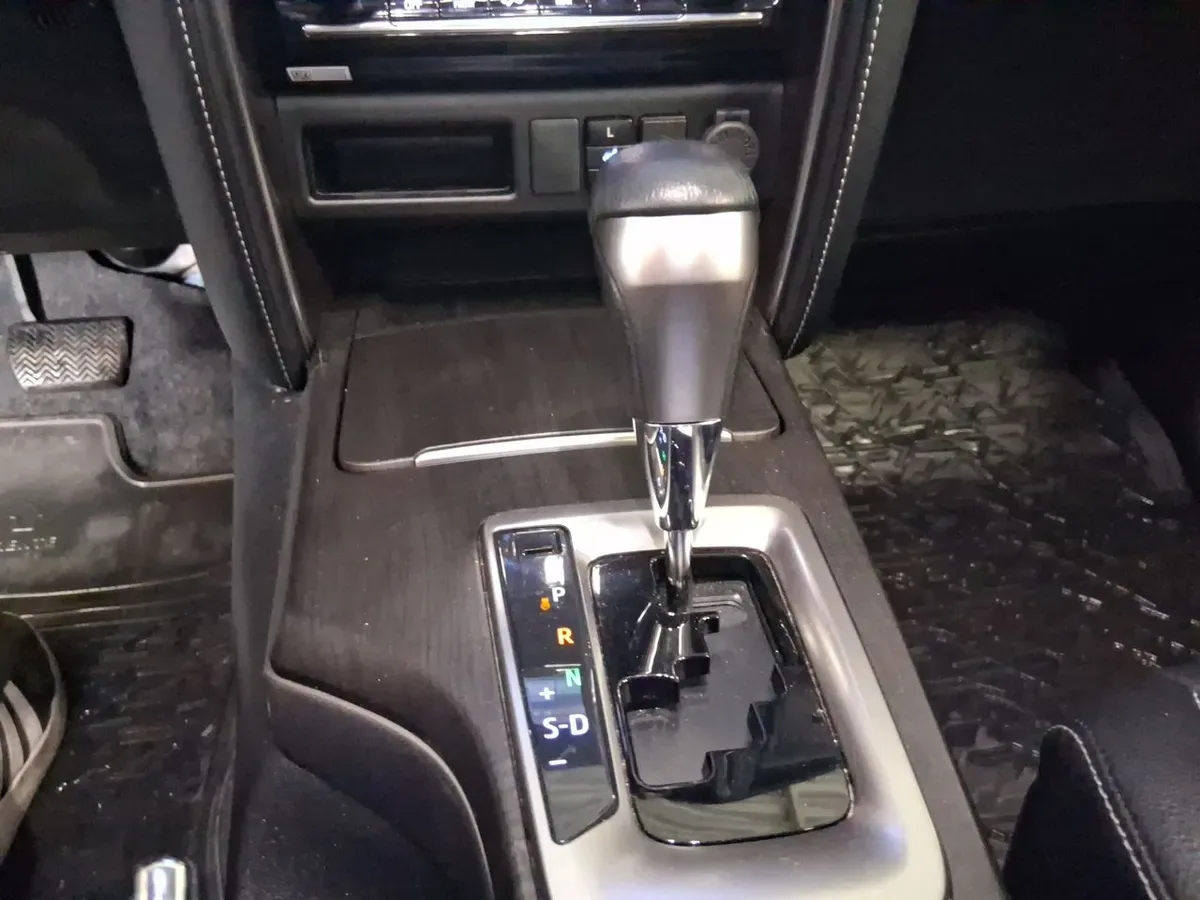 Toyota Fortunner 2.7 Srx 4x2 At 5p año 2022