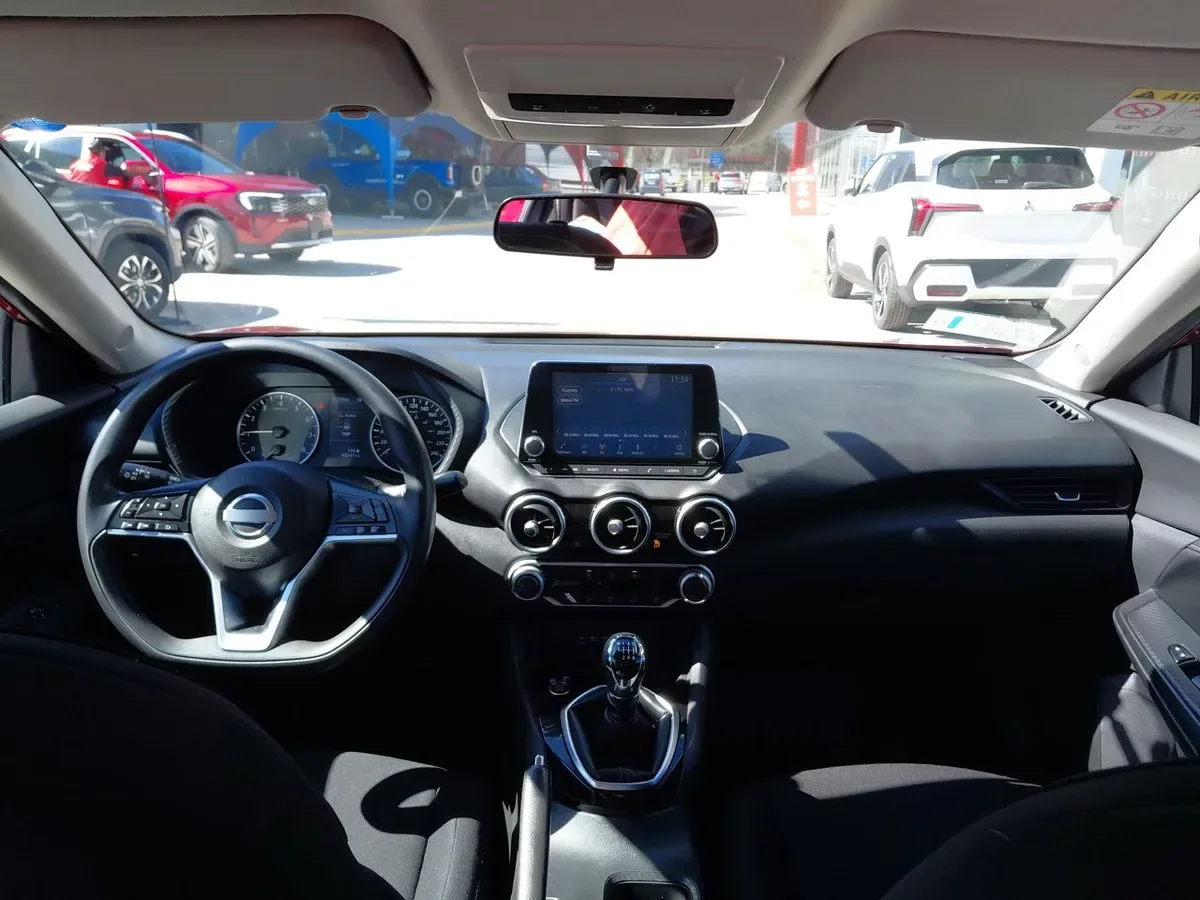 Nissan Sentra 2.0 Sense 4x2 Mt 4p año 2022