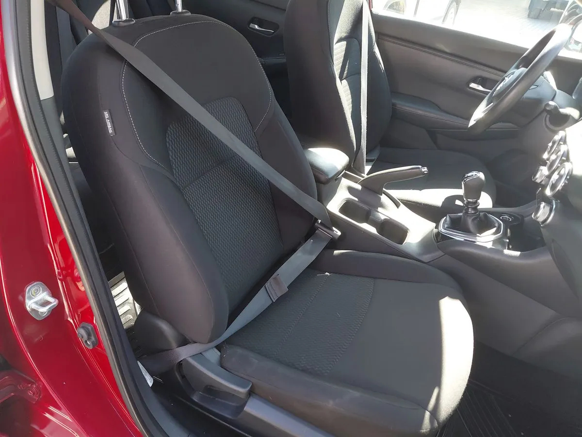 Nissan Sentra 2.0 Sense 4x2 Mt 4p año 2022