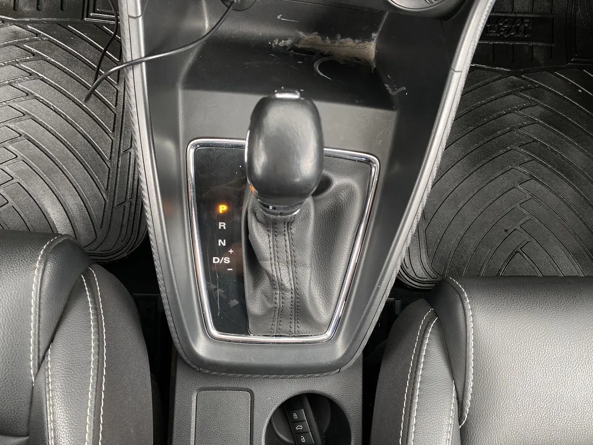 MG Mg Zs 1.5 Std At 5p año 2024