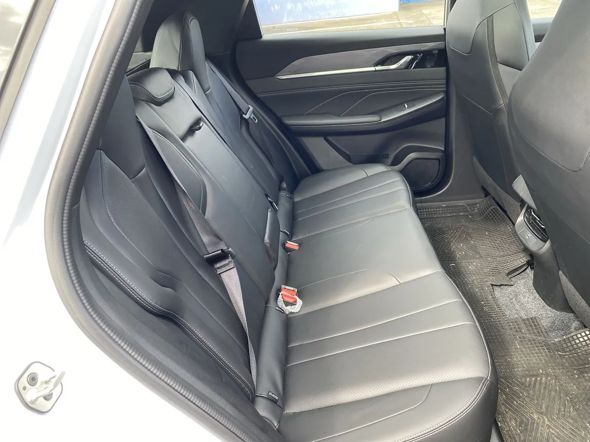 Dongfeng Mage Ev 2wd At 5p año 2026