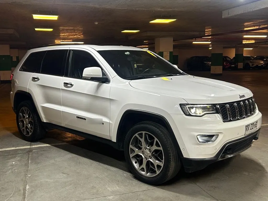 Jeep Grand Cherokee 3.6 Limited 4x4 At 5p año 2022