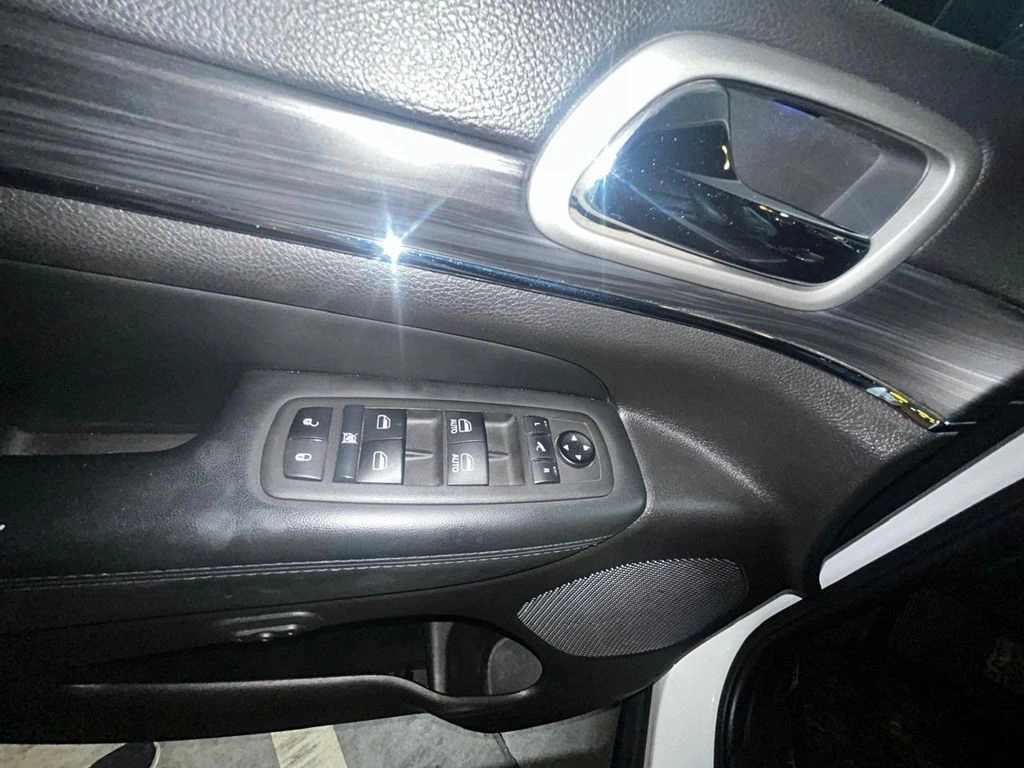 Jeep Grand Cherokee 3.6 Limited 4x4 At 5p año 2022