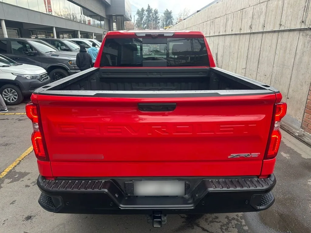 Chevrolet Silverado 6.2 Zr2 4x4 At 4p año 2024