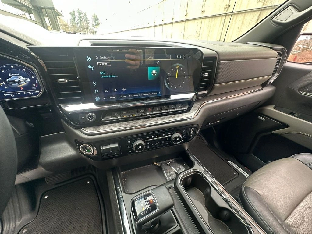 Chevrolet Silverado 6.2 Zr2 4x4 At 4p año 2024