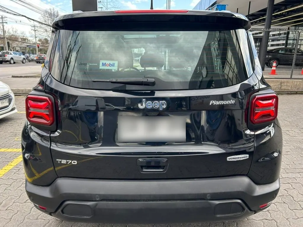 Jeep Renegade 1.3t Longitude 4x2 At 5p año 2023