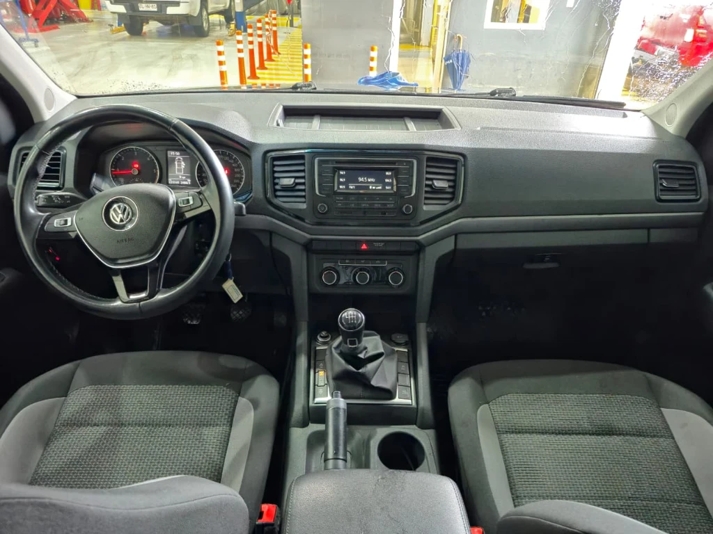 Volkswagen Amarok Dcab Tdi 4x4 Trendline 2.0 año 2023