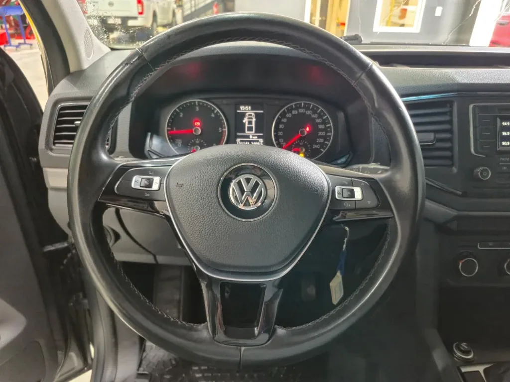 Volkswagen Amarok Dcab Tdi 4x4 Trendline 2.0 año 2023