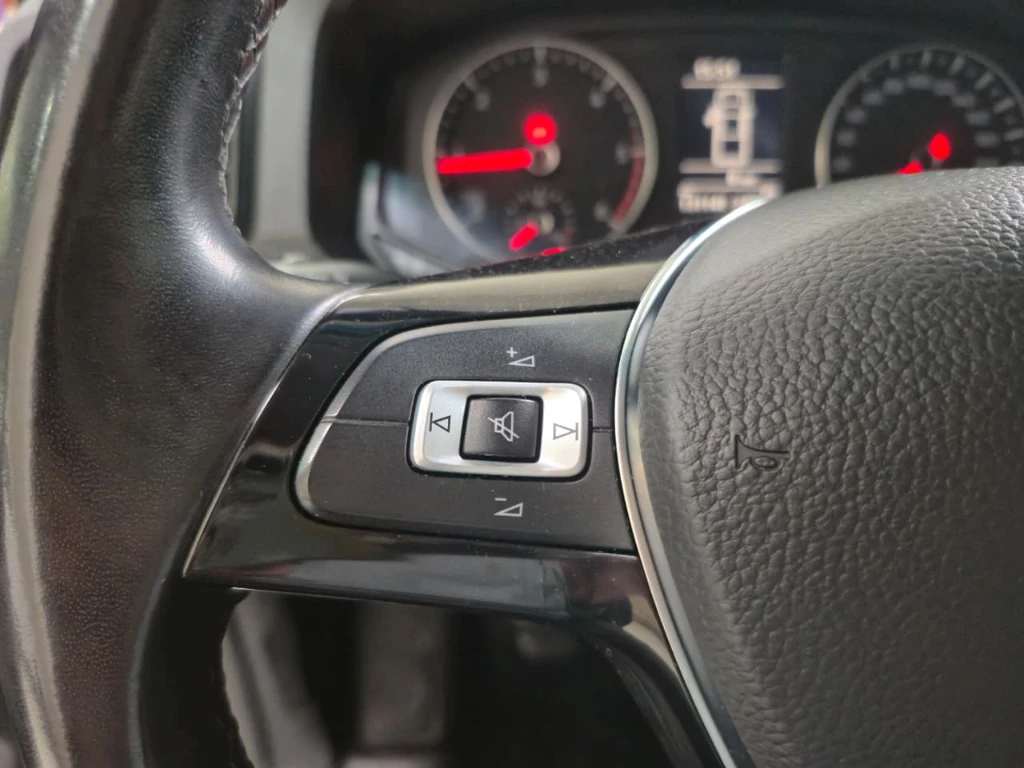 Volkswagen Amarok Dcab Tdi 4x4 Trendline 2.0 año 2023