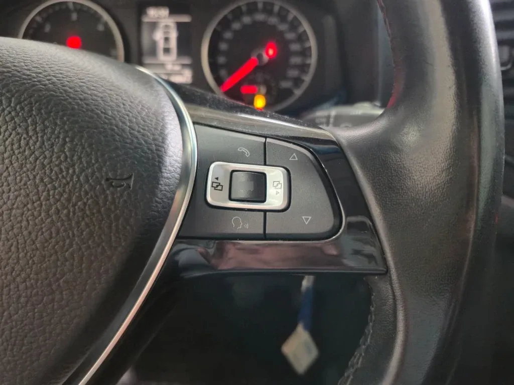 Volkswagen Amarok Dcab Tdi 4x4 Trendline 2.0 año 2023