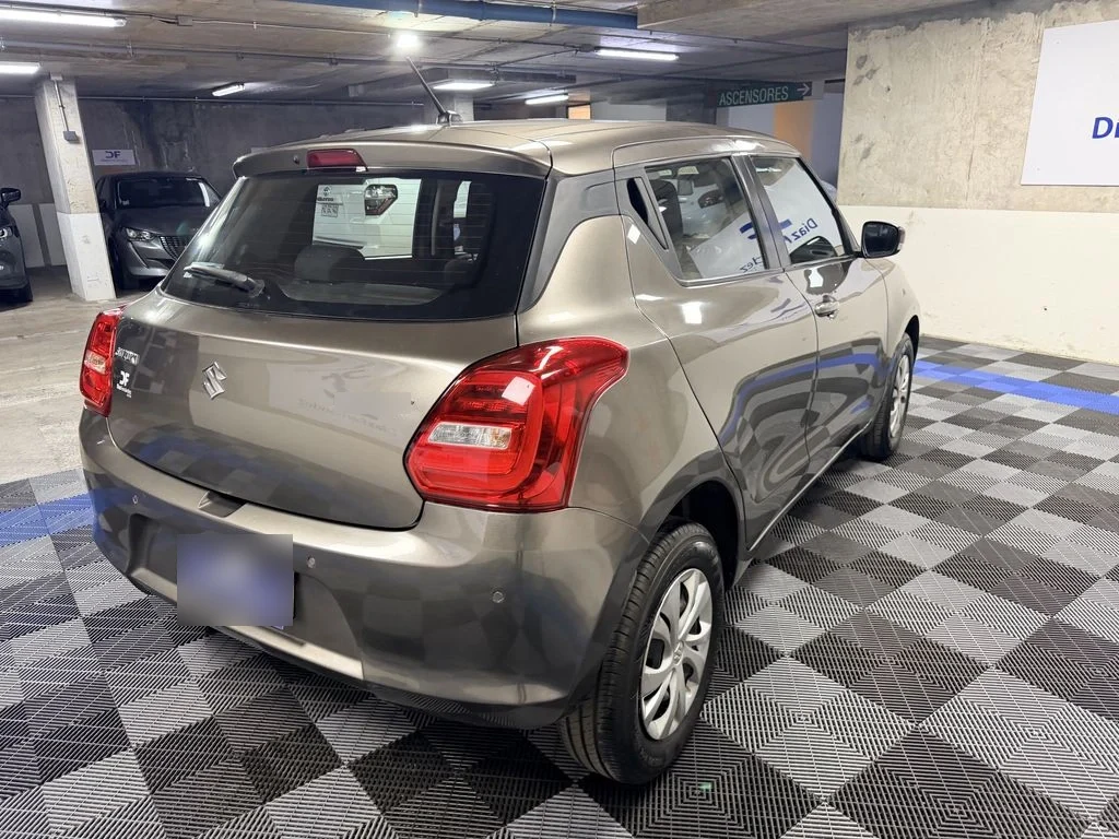 Suzuki Swift Gl año 2023