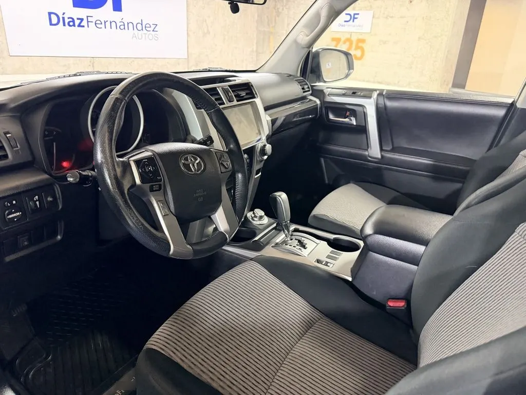 Toyota 4runner Sr5 4x4 año 2016
