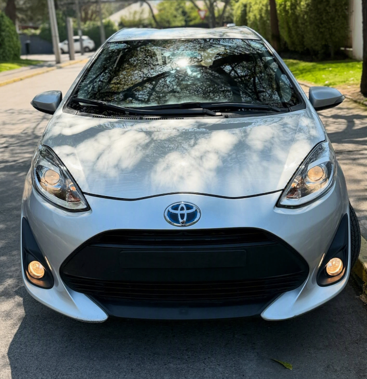 TOYOTA PRIUS 1.5 C At Hibrido año 2020
