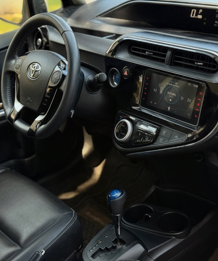 TOYOTA PRIUS 1.5 C At Hibrido año 2020