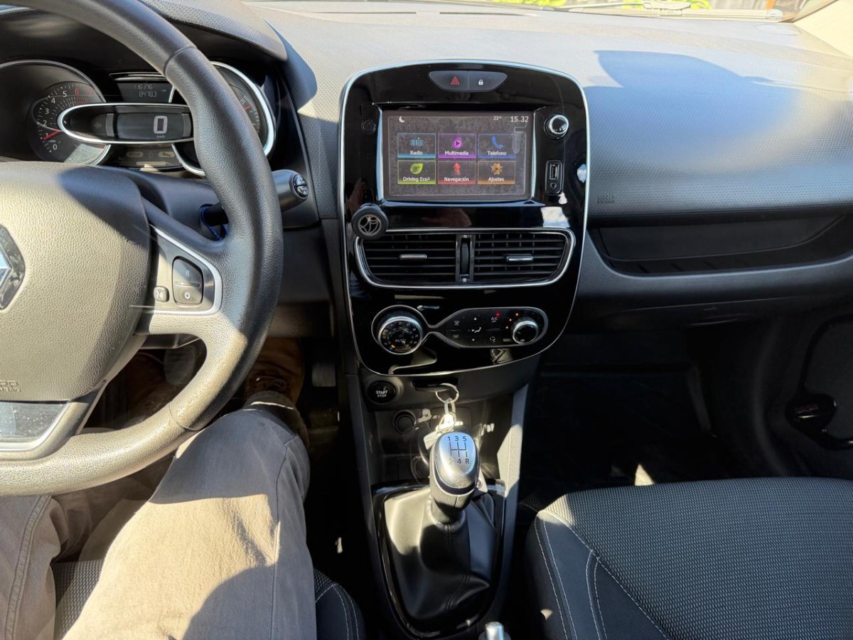 Renault Clio Iv 1.2 Hb Mt5 año 2017