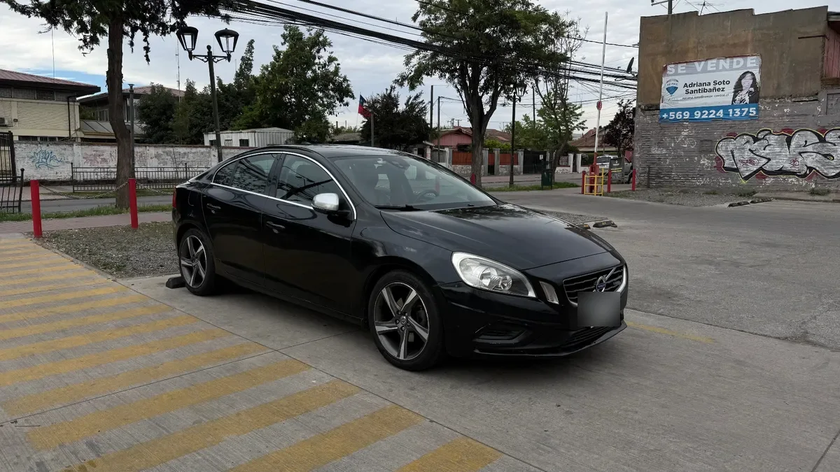 VOLVO S60 1.6 T4 R-Desing At año 2013