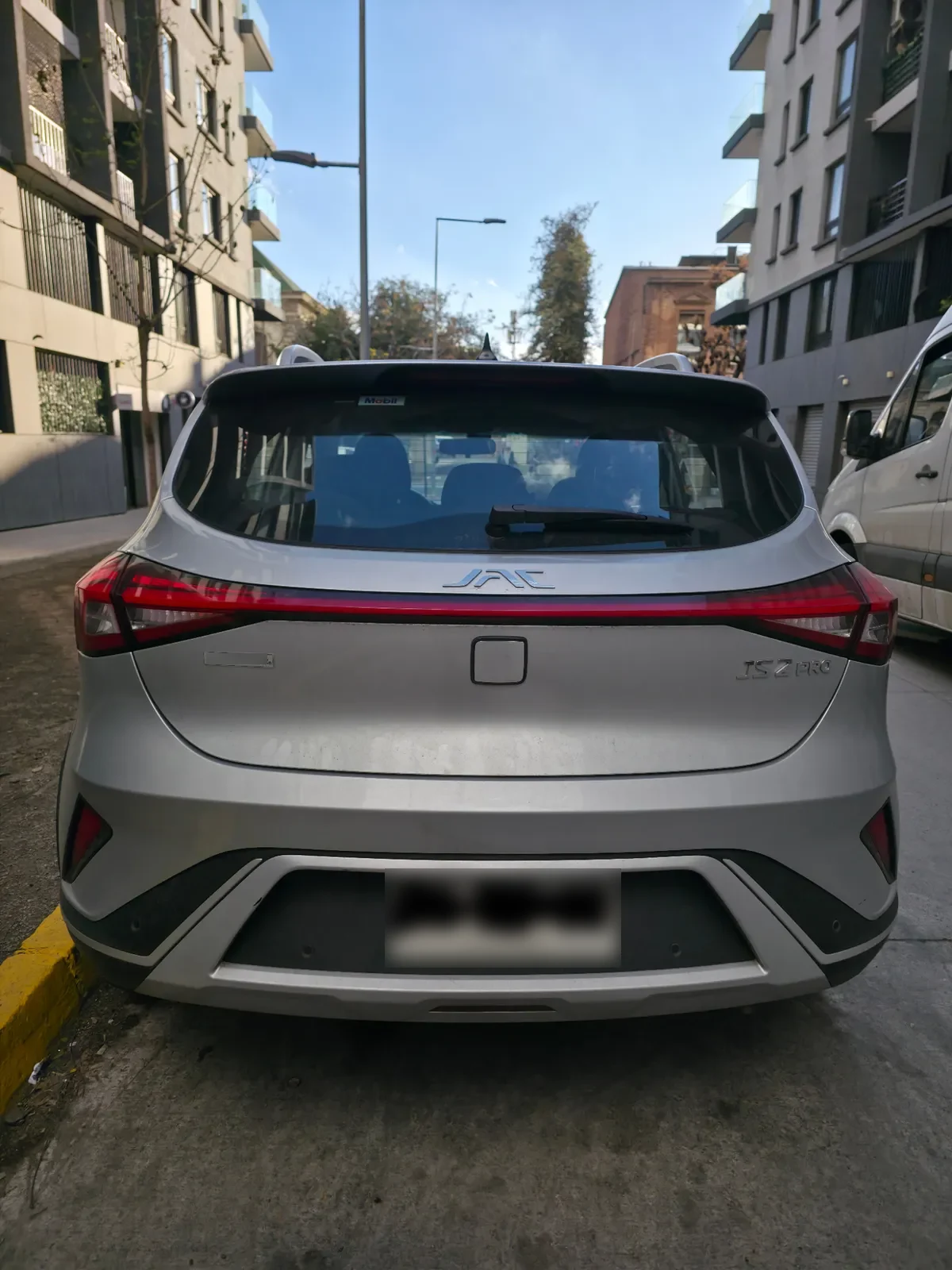 JAC JS2 1.5 Luxury Mt año 2025