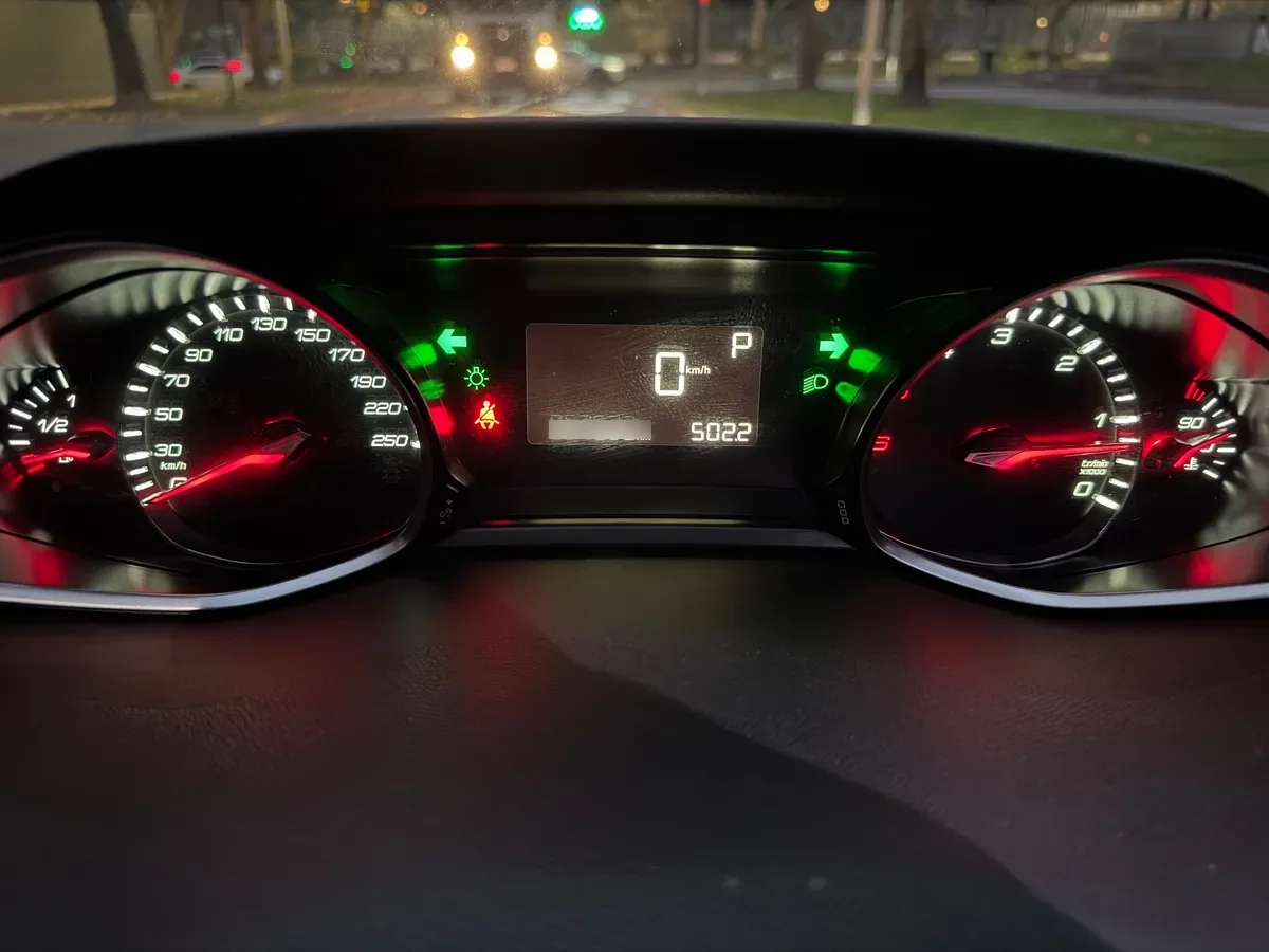 PEUGEOT 308 1.6 Feline Bluehdi 120hp Eat6 At Diesel año 2019