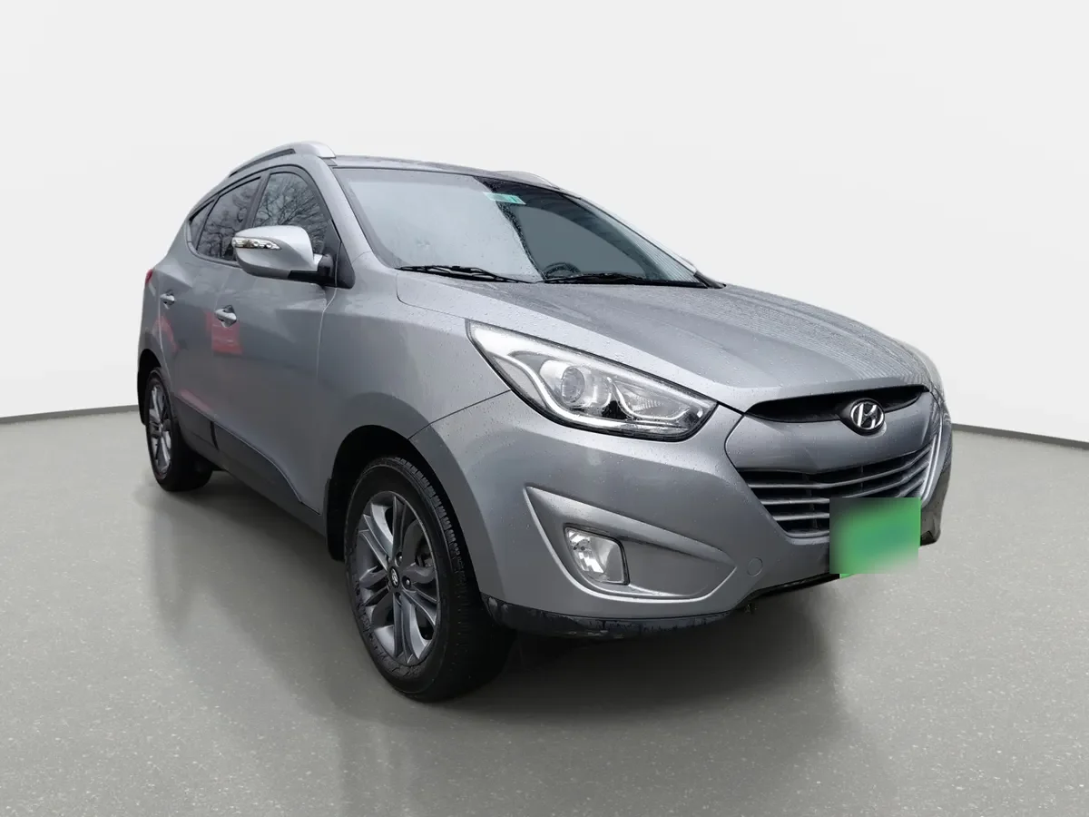 Hyundai Tucson 2.0 Gl 2wd Lm Pe Ac 2ab At 5p año 2016
