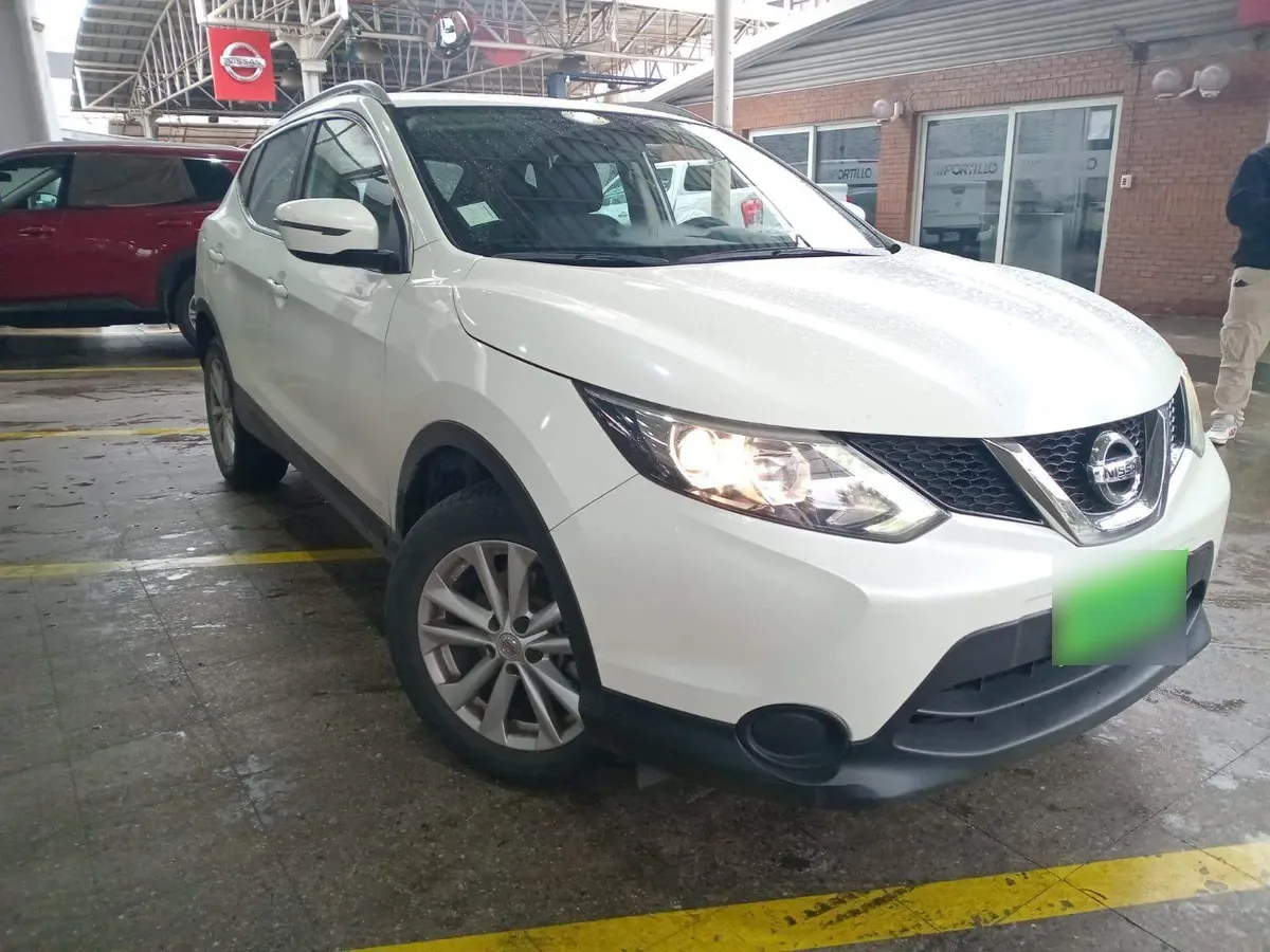 Nissan Qashqai 2.0 Sense 4x2 Mt 5p año 2017