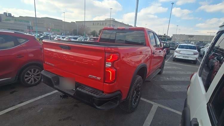 Chevrolet Silverado 6.2 Zr2 4x4 At 4p año 2023