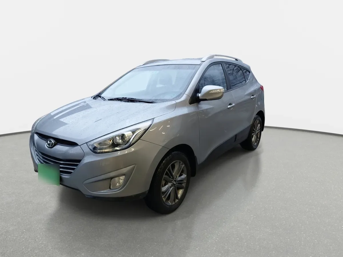 Hyundai Tucson 2.0 Gl 2wd Lm Pe Ac 2ab At 5p año 2016