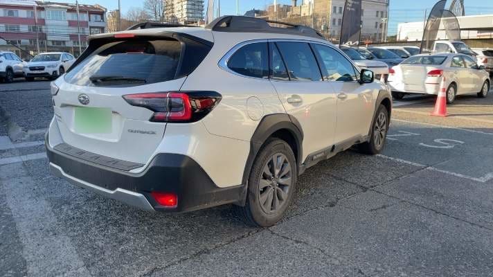 Subaru Outback 2.5i Dynamic Awd Cvt At 5p año 2025