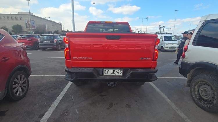 Chevrolet Silverado 6.2 Zr2 4x4 At 4p año 2023