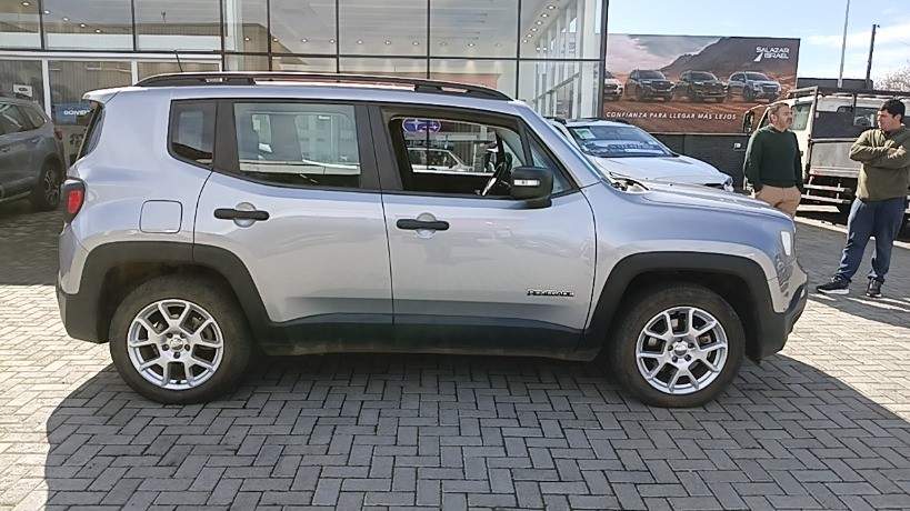 Jeep Renegade 1.8 Sport Lx 4x2 Mt 5p año 2022