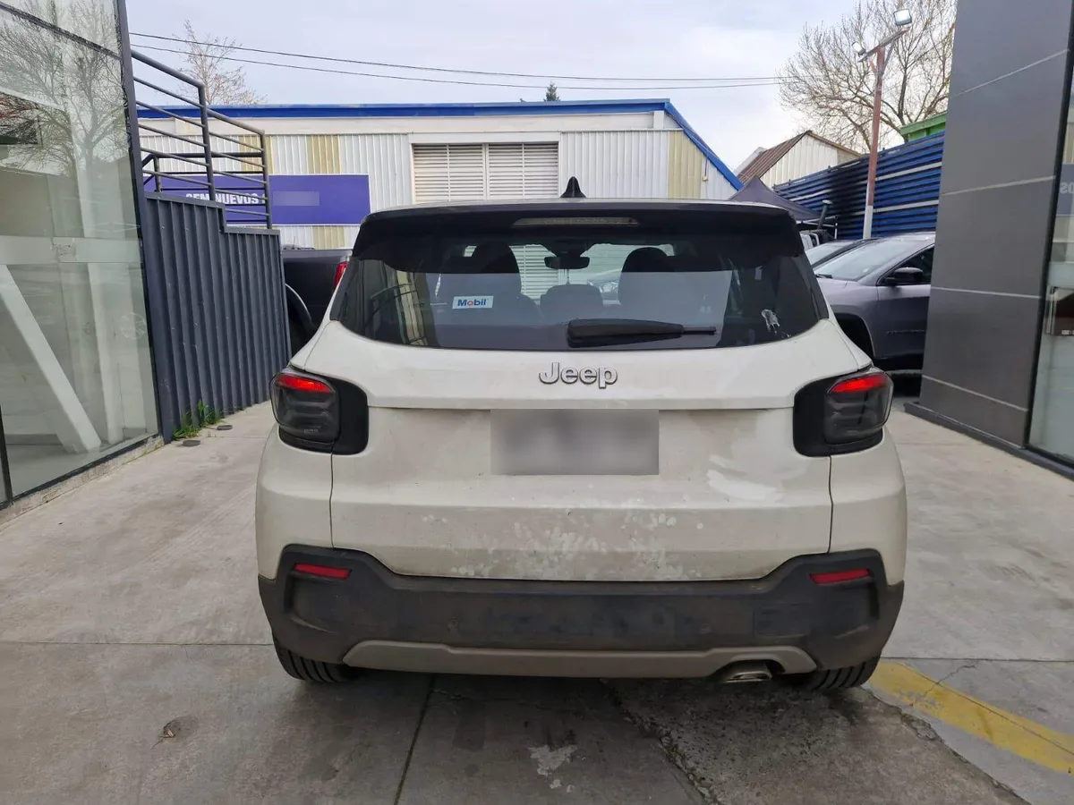 Jeep Avenger 1.2t Altitude 2wd Mt 5p año 2025
