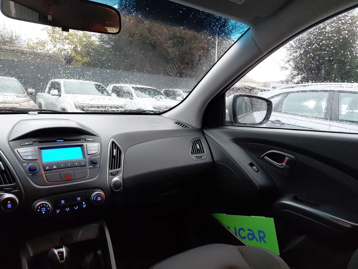 Hyundai Tucson 2.0 Gl 2wd Lm Pe Ac 2ab At 5p año 2016