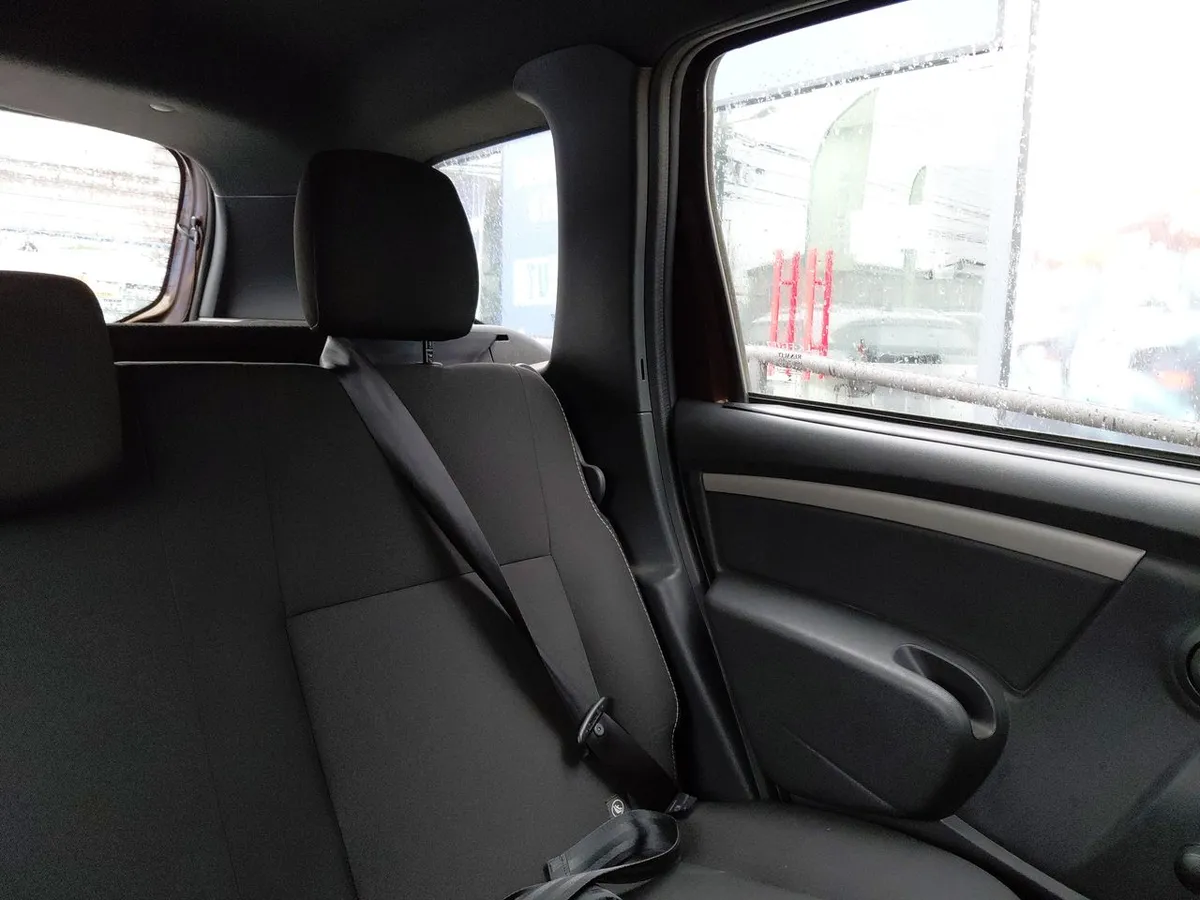 Renault Duster 1.6 Life 4x2 5mt 5p año 2019