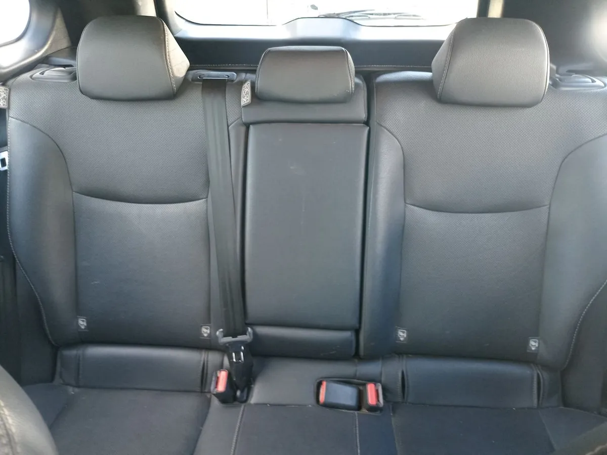 Toyota Corolla Cross 1.8 Seg Hybrid 4x2 Cvt At 5p año 2023