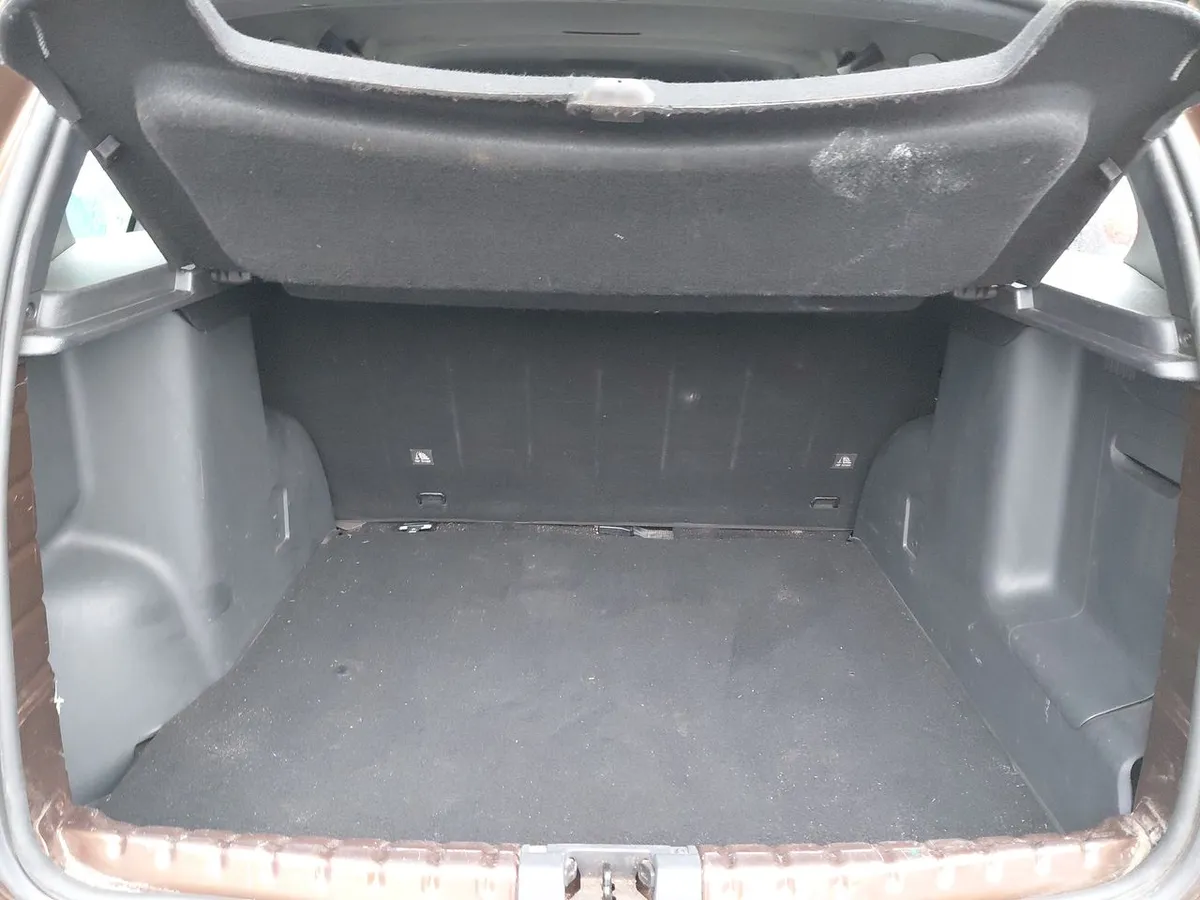 Renault Duster 1.6 Life 4x2 5mt 5p año 2019