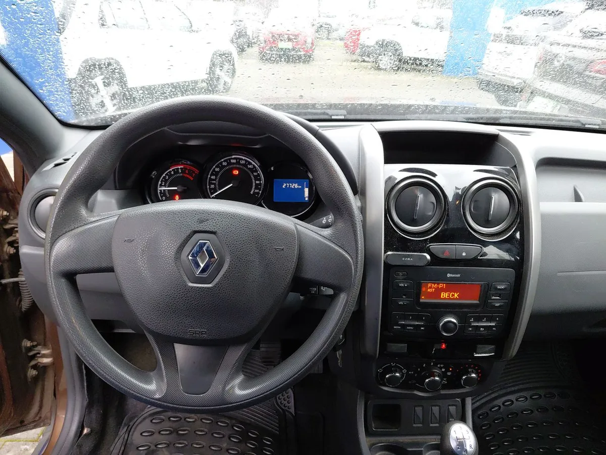 Renault Duster 1.6 Life 4x2 5mt 5p año 2019