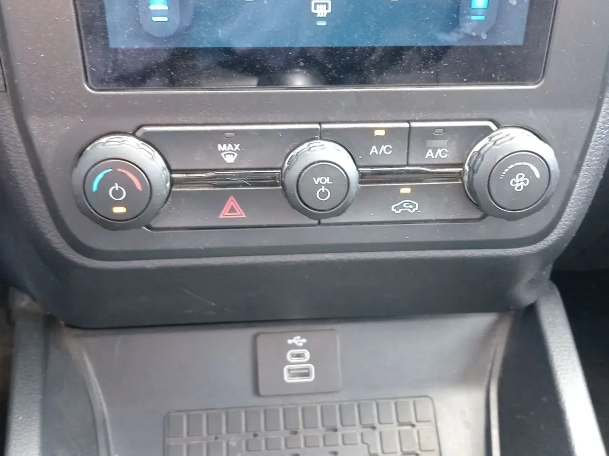 Ford Ranger 2.0 Xls Diesel 4x4 Dob. Cab. Mt 4p año 2025