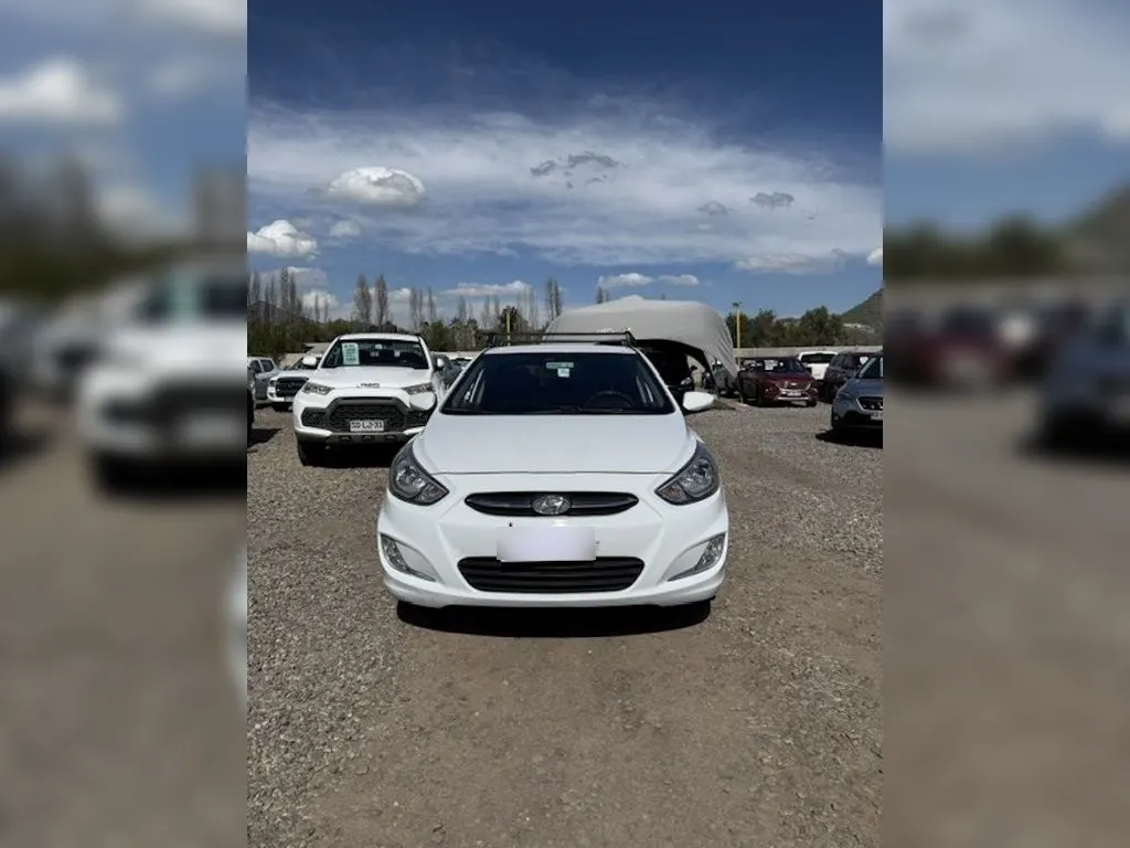 Hyundai Accent 1.4 Gl año 2020
