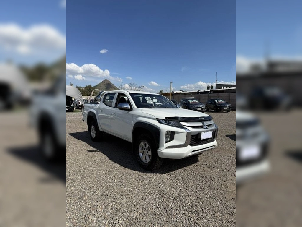 Mitsubishi L200 2.4 Katana año 2023