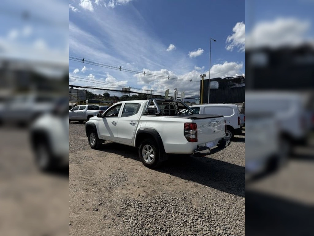 Mitsubishi L200 2.4 Katana año 2023