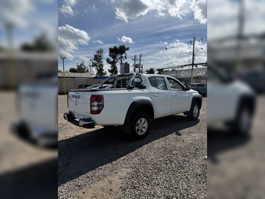 Mitsubishi L200 2.4 Katana año 2023