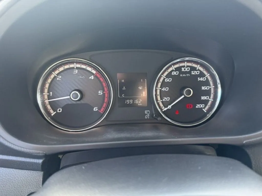 Mitsubishi L200 2.4 Katana año 2023