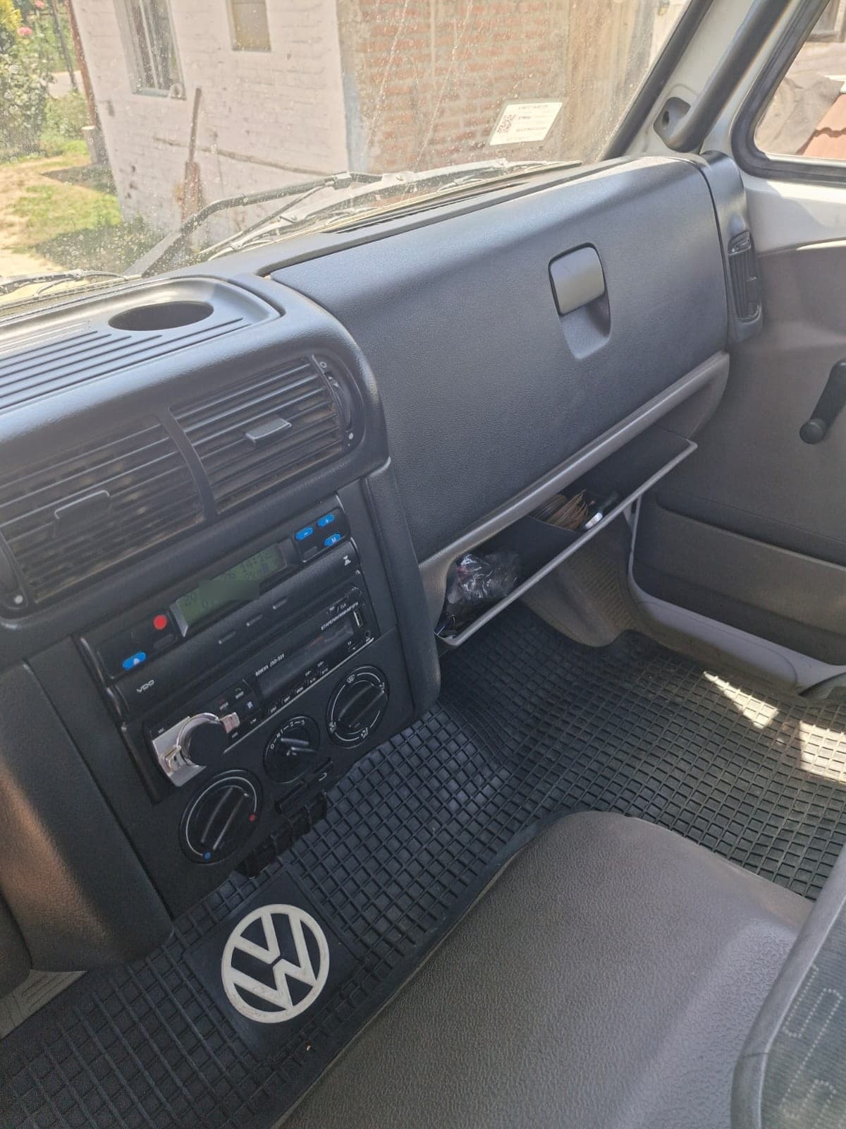 VOLKSWAGEN WORKER No Sé La Versión año 2015