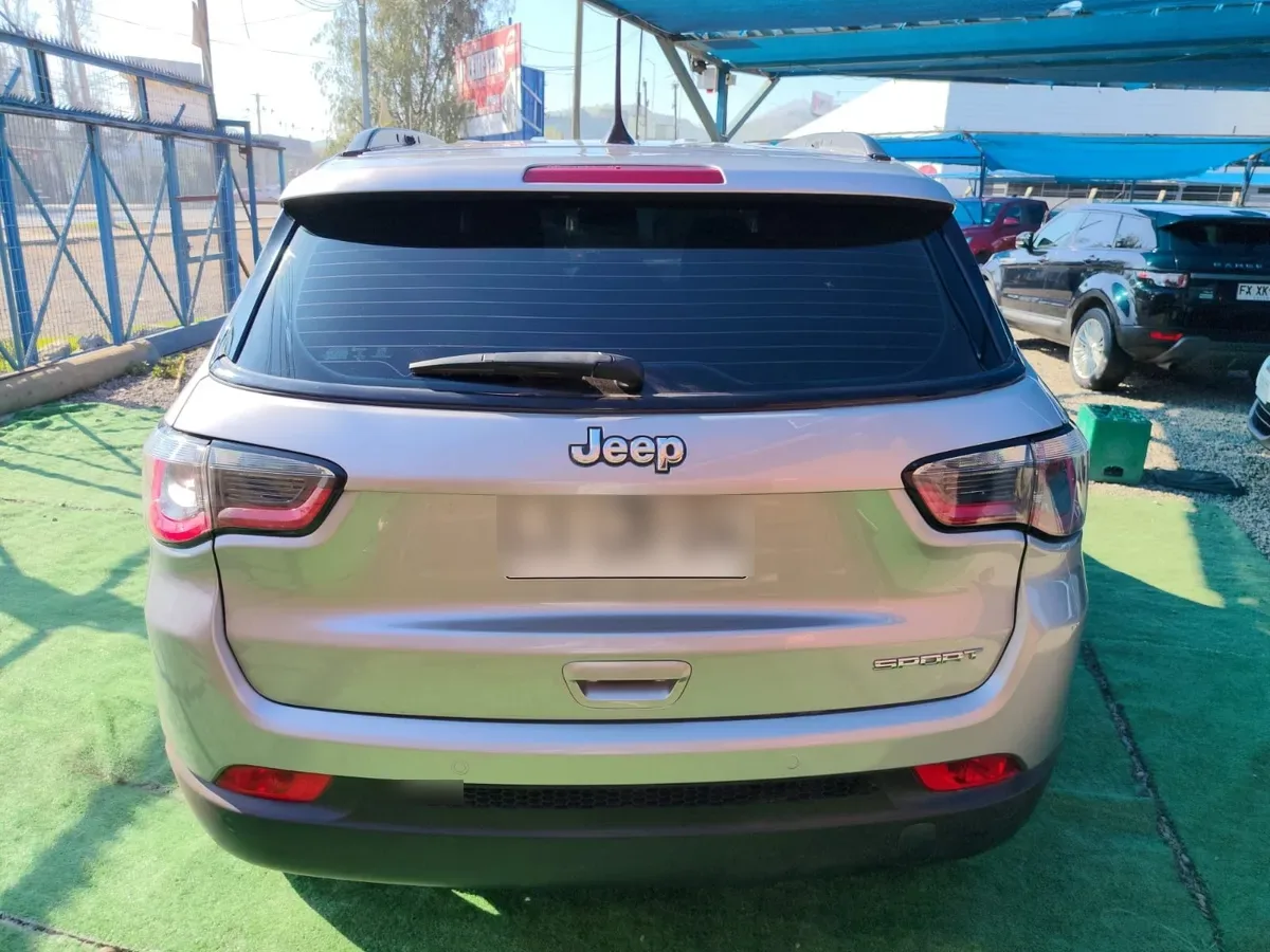 JEEP COMPASS 2.4 Longitude At año 2020