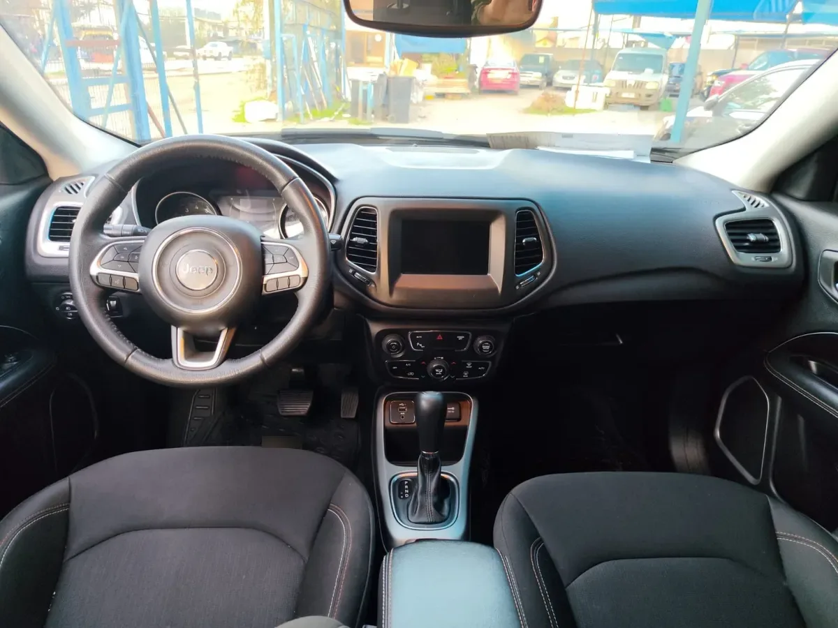 JEEP COMPASS 2.4 Longitude At año 2020