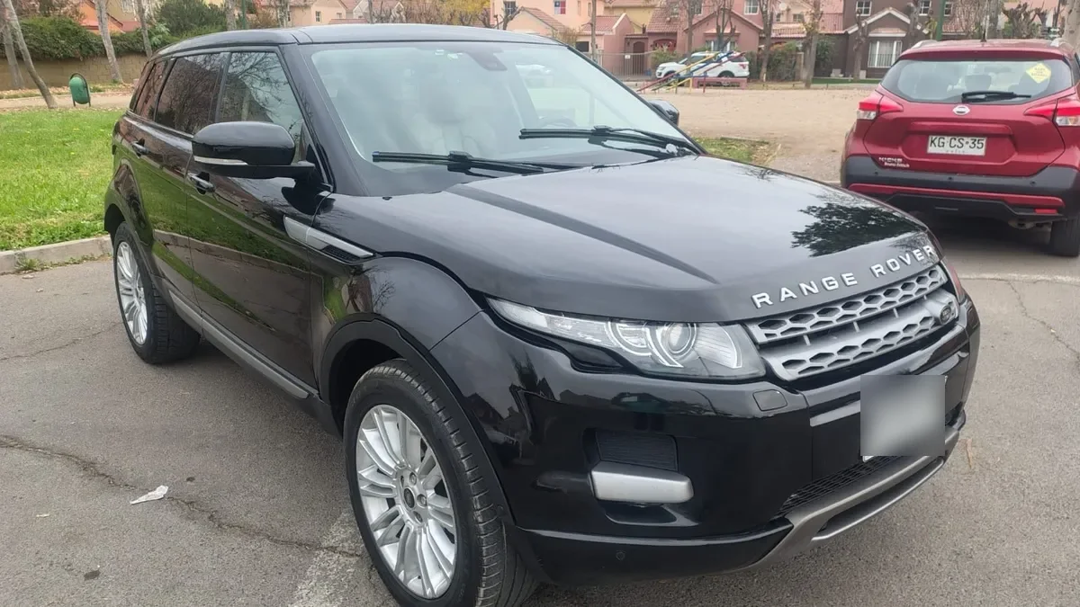 LAND ROVER EVOQUE 2.0 Dynamic 5p At 4x4 año 2013