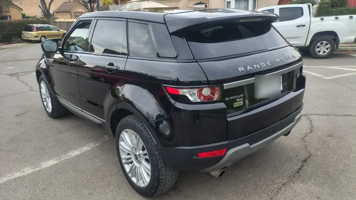 LAND ROVER EVOQUE 2.0 Dynamic 5p At 4x4 año 2013